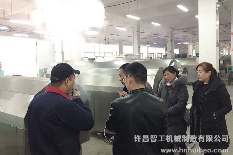 安陽(yáng)客戶來(lái)廠試機(jī)炒芝麻.jpg
